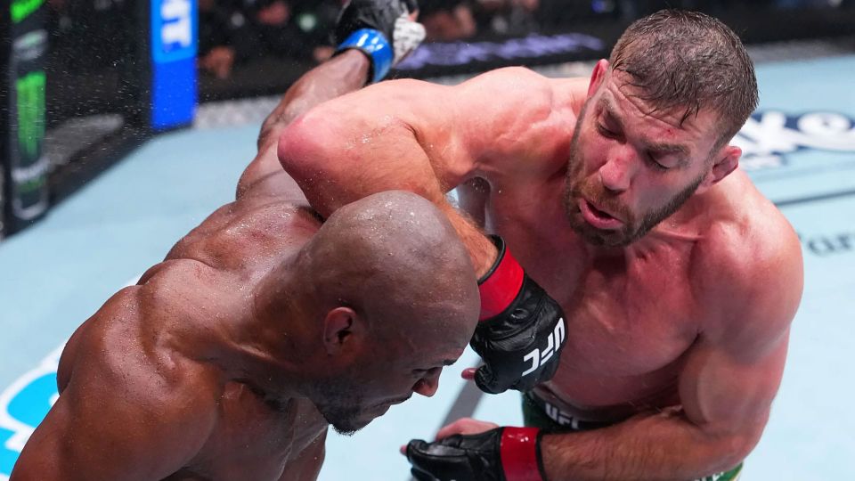 Conor McGregor injury update + DDP wins!