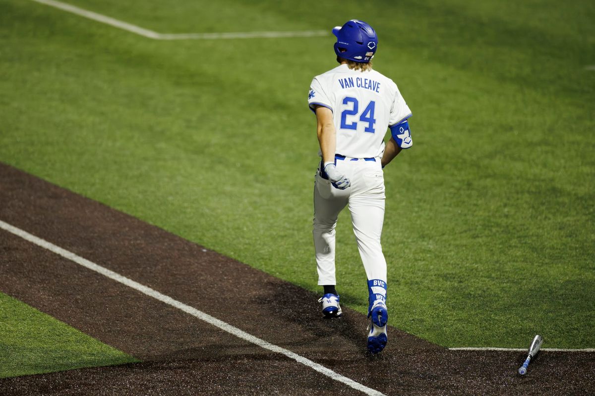 Observations (4/17): Braxton Van Cleave's walk-off grand slam propels Kentucky over Vanderbilt
