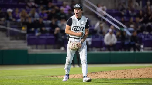 Kentucky adds two commitments from portal