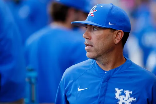Q&A: Mingione talks fall practice, discusses the latest happenings with the Kentucky baseball program