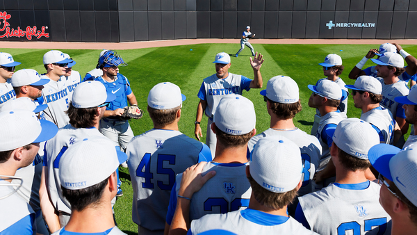 Nick Mingione breaks down Morehead State exhibition, provides fall practice thoughts