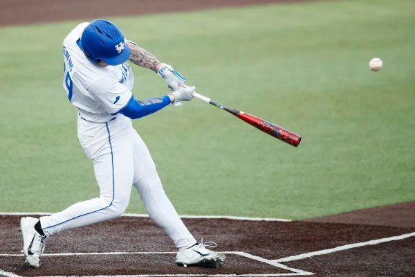 Observations (2/25): Offense bounces back in 13-9 win over WKU