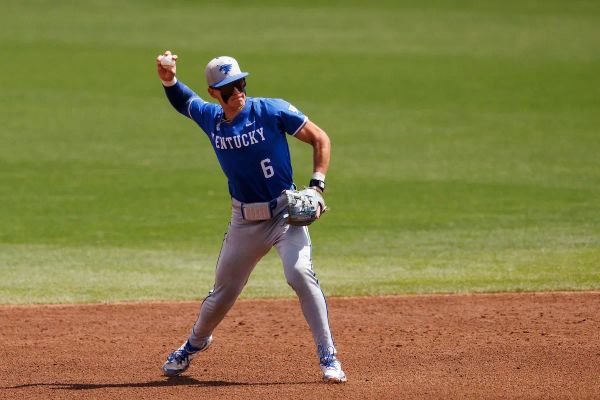 Nick Mingione provides update on Kentucky shortstop Tyler Bell