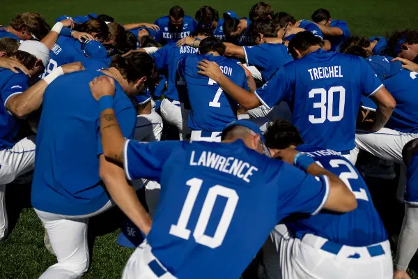 Kentucky's season ends in heartbreaking 6-5 loss to West Virginia in Morgantown Regional final