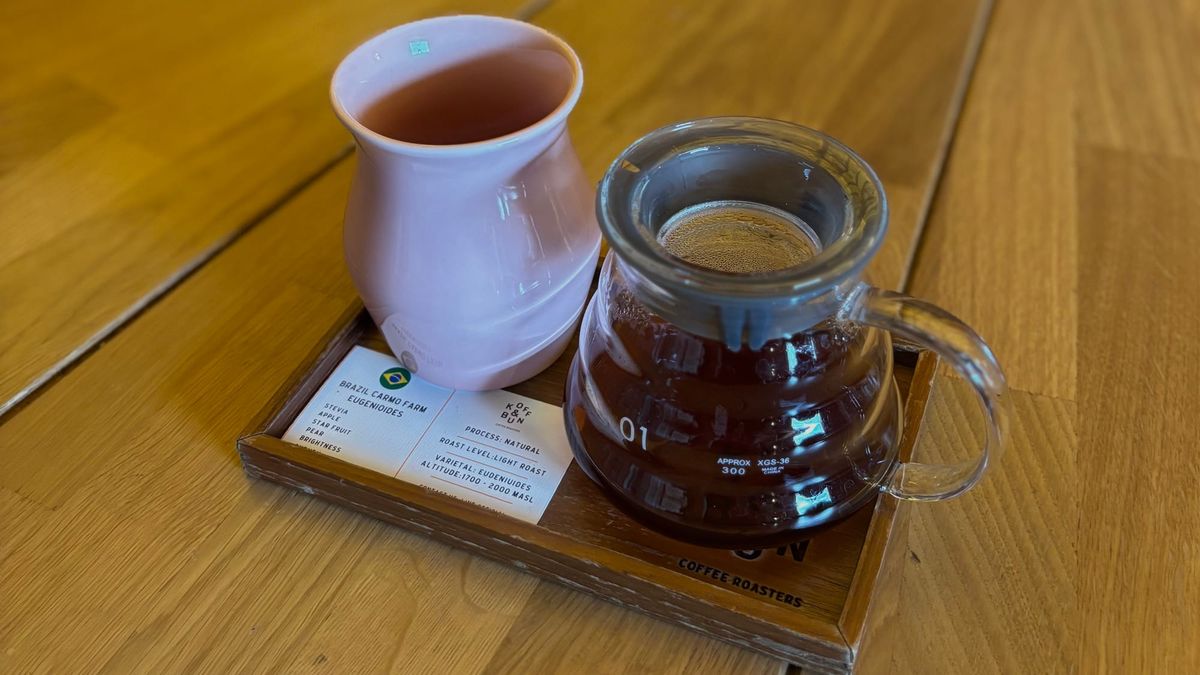 ブラジル産のユーゲニオイデスコーヒーを飲む