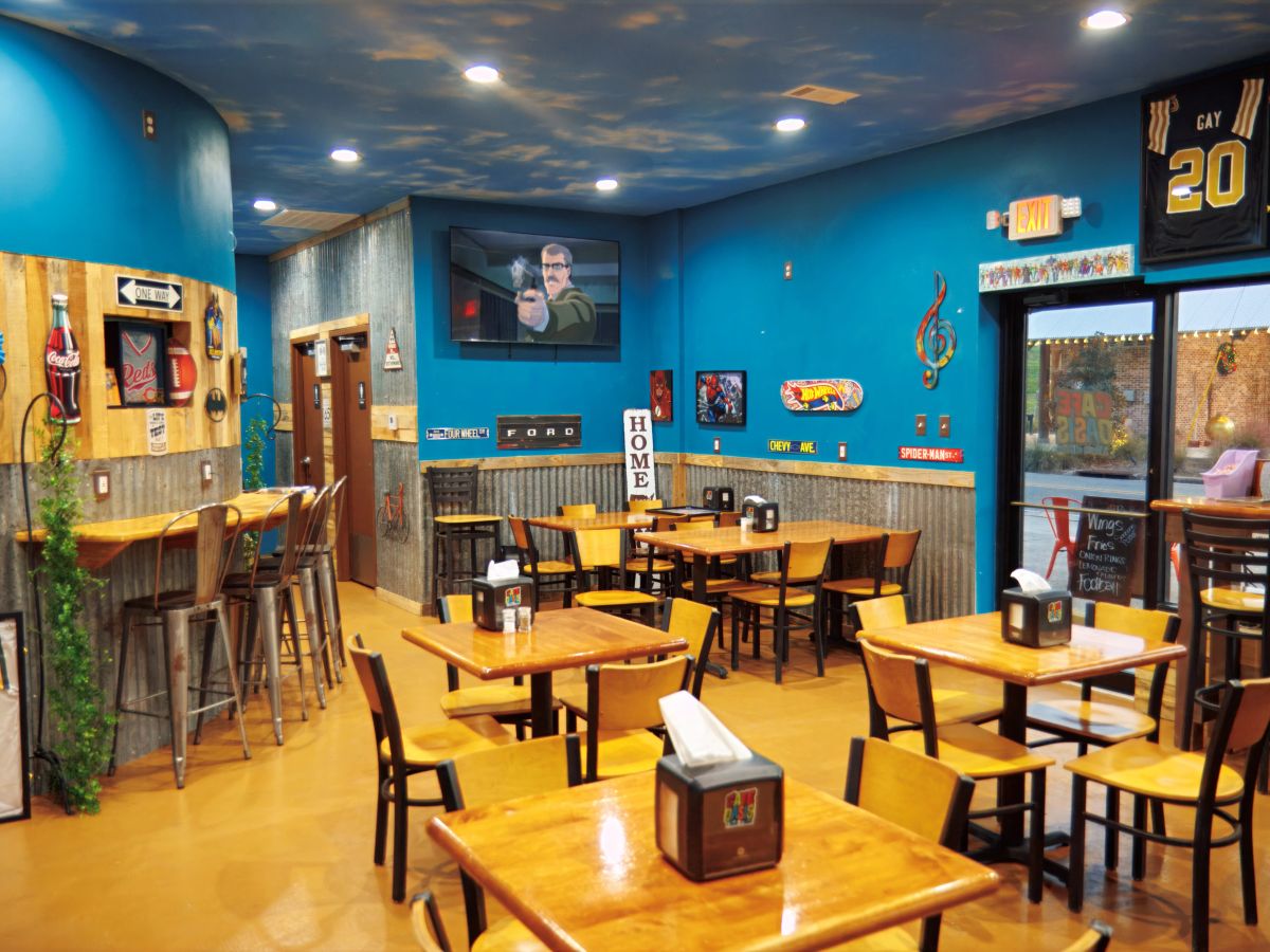 New Brusly Restaurant Opens in Former Morales Grocery Building