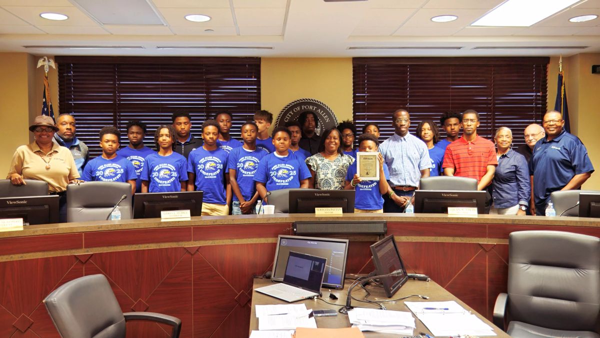 Port Allen Approves Road and Sewer Contracts; Budget Ordinance Tabled Over Number Dispute