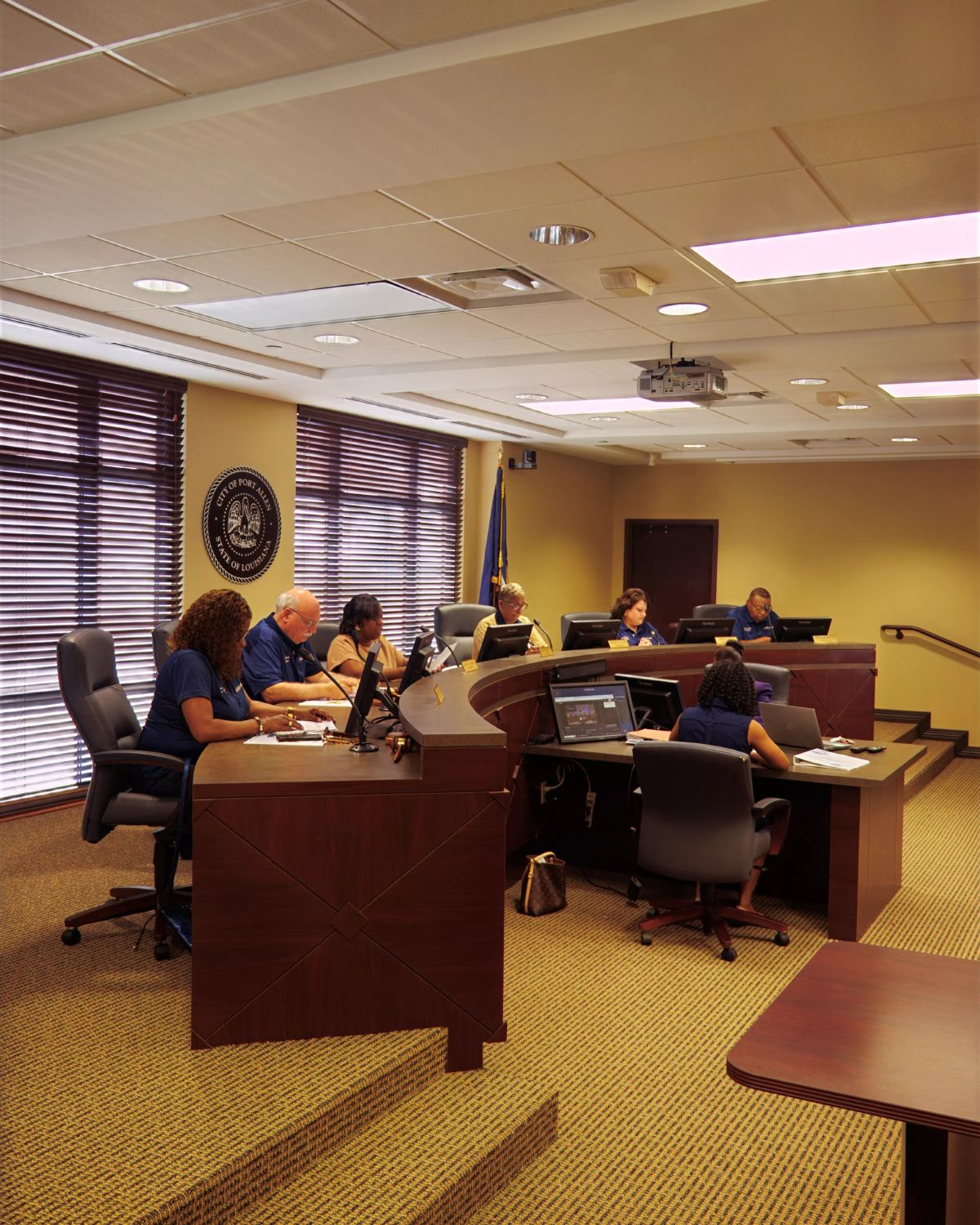 Port Allen Council Approves Sewer Budget Amendment, Suspends Late Fees at Special Meeting