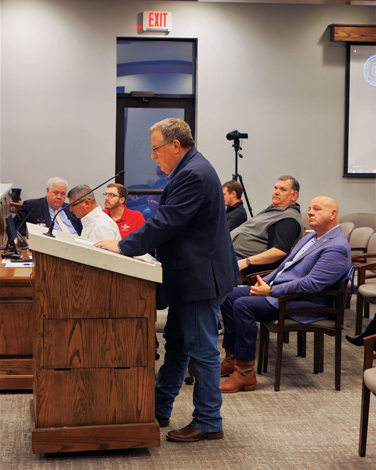 WBR Council Approves Employee Raises, Tightens Property Standards