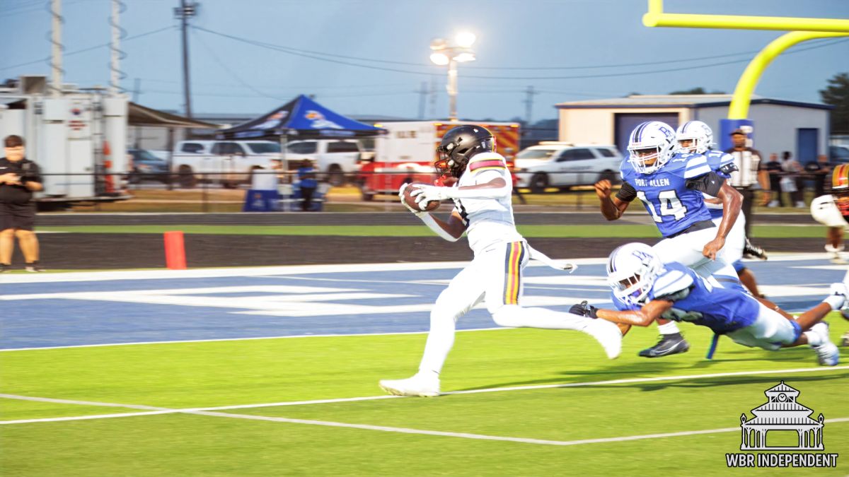 Brusly Dominates 54th Sugarcane Classic, Panthers Defeat Pelicans 42-6