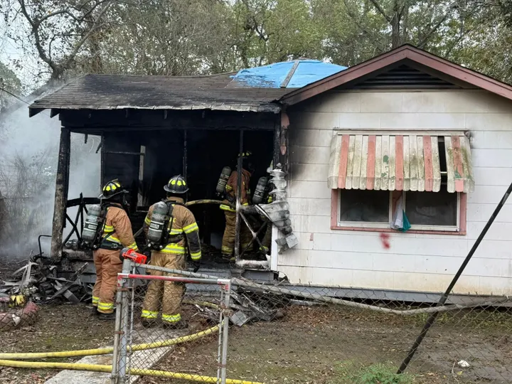 Port Allen House Fire Extinguished on Avenue C