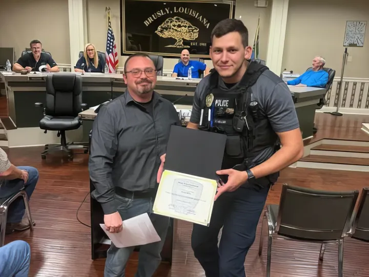 Brusly Officer Saves Woman from Bridge Suicide Attempt