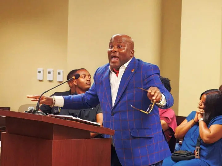 Port Allen Votes Down Rezoning for Used Car Dealership