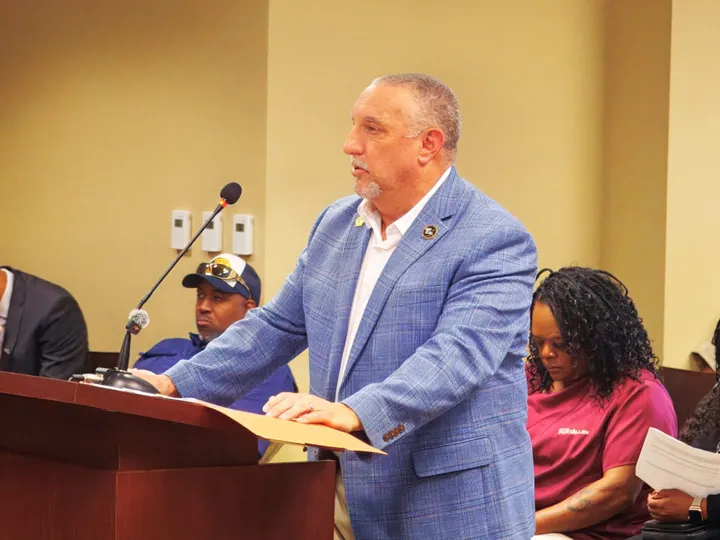 Port Allen council lets marshal ordinance die without a vote