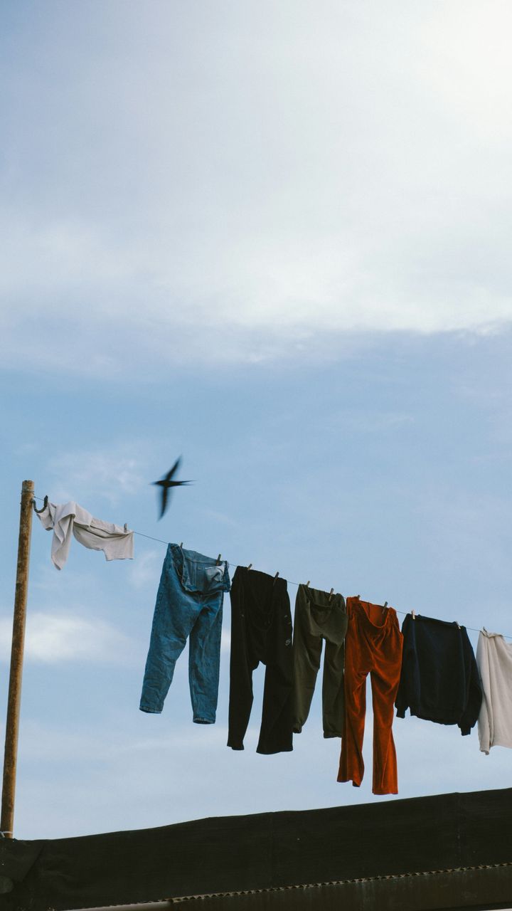 How to freshen your clothes without chemicals