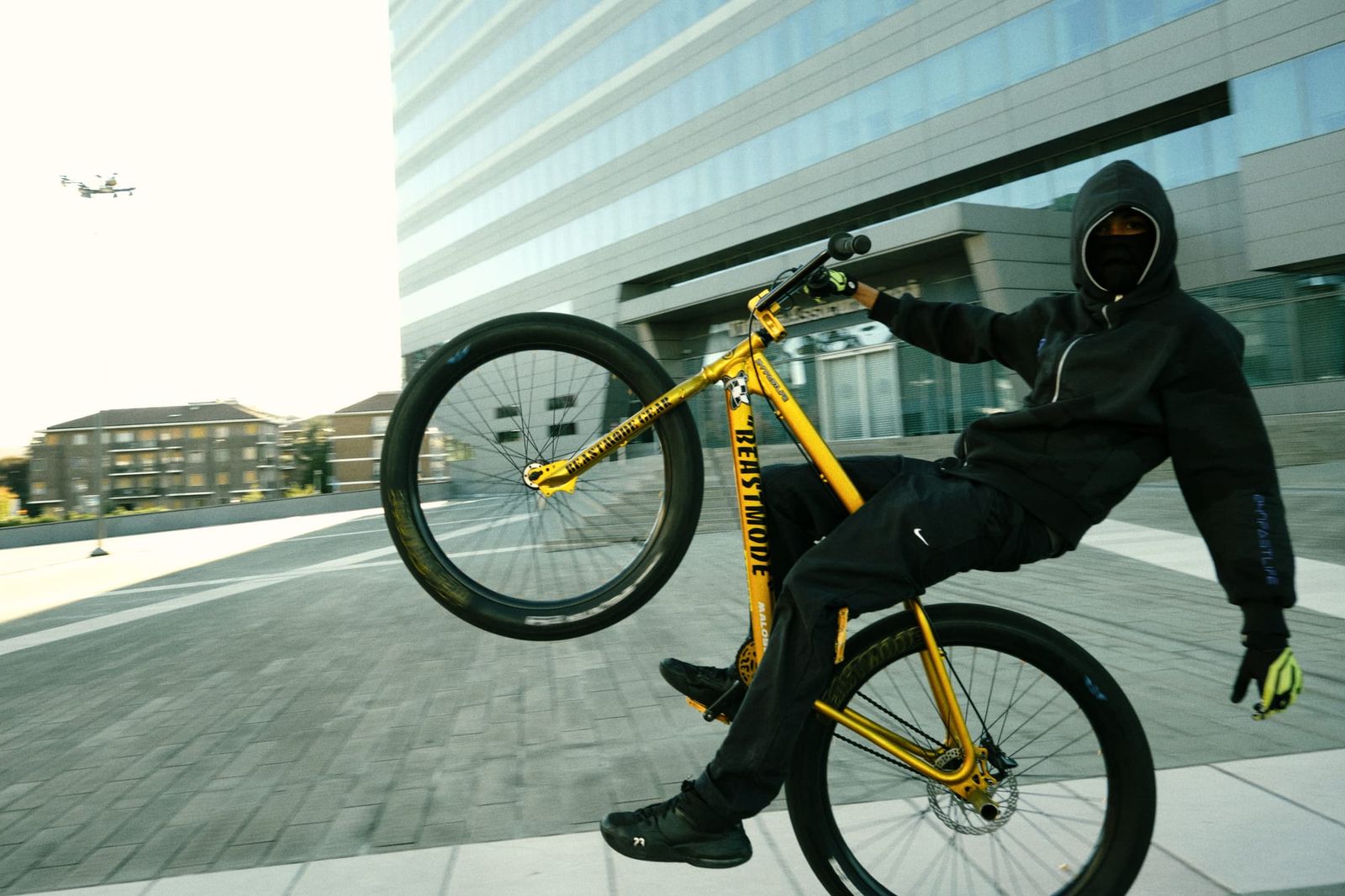 La scena Bike Life milanese nelle fotografie di Lorenzo Roncaglione