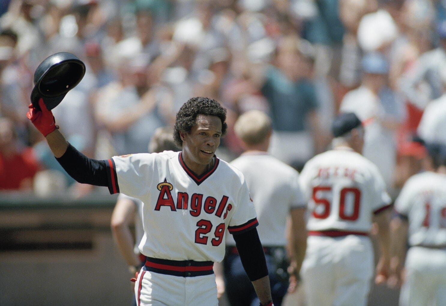 Rod Carew tips his cap — hit No. 3,000, Aug 4, 1985