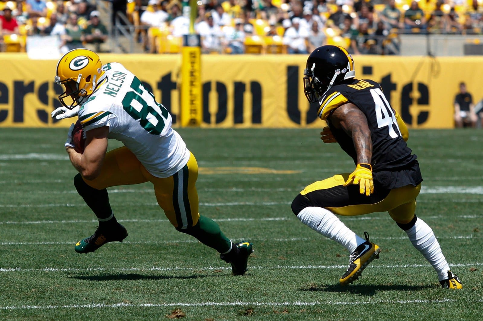 Nelson at full flight — the weapon Green Bay lost in August.