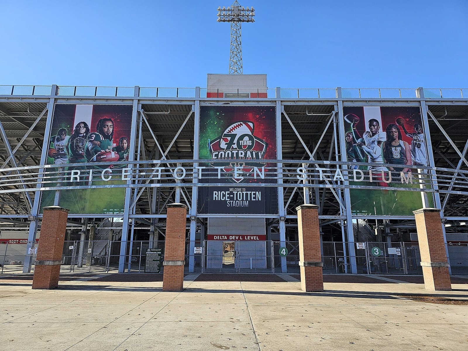 Rice-Totten Stadium at Mississippi Valley State — named for the receiver AND his quarterback. Photo: CC BY 4.0