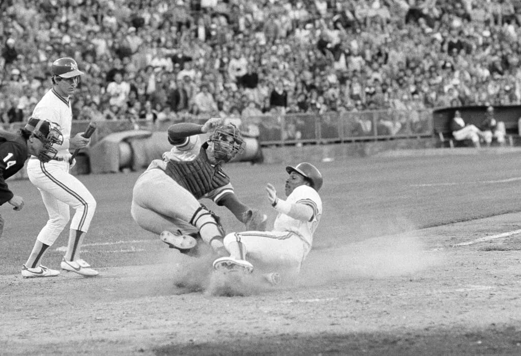 A play at second base, 1981 Royals.