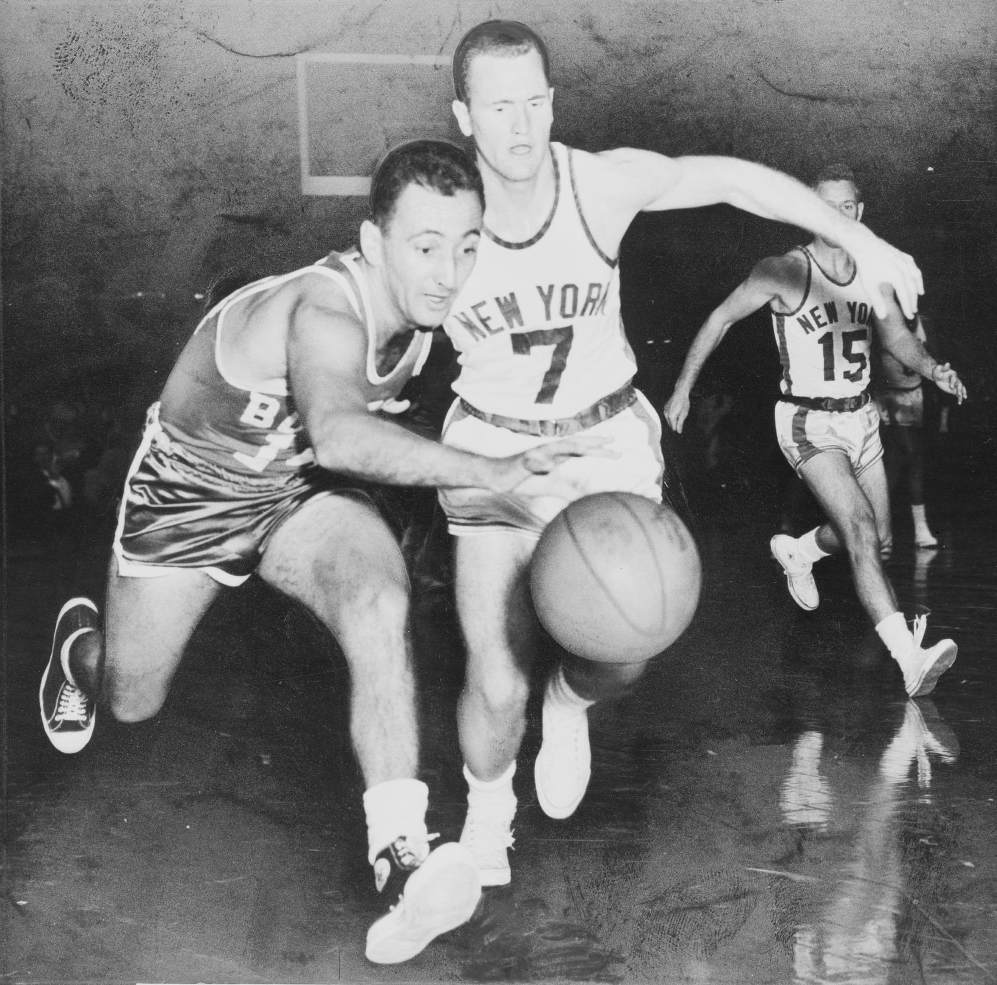 Cousy with the Celtics, 1960. New York World-Telegram & Sun — public domain.
