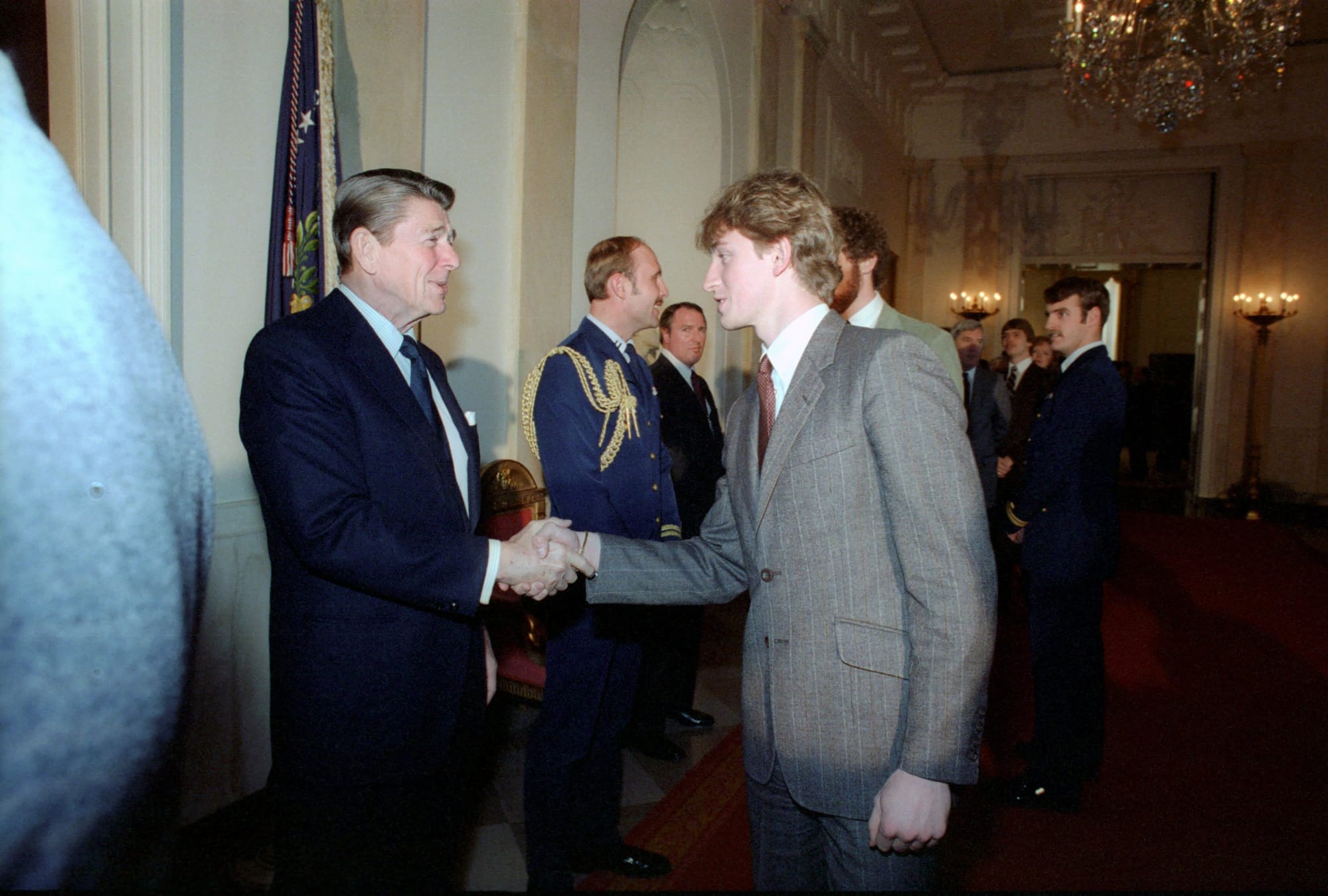 Rookie-card-era Gretzky meets President Reagan at an NHL All-Stars luncheon, February 1982 — White House photo, public domain.