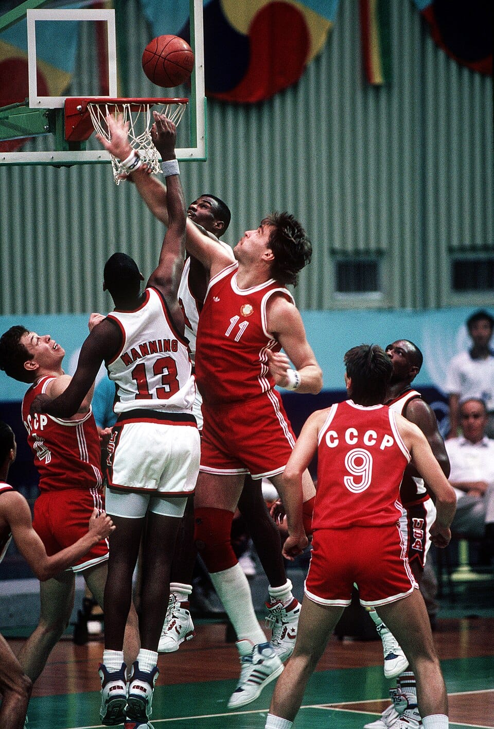 Danny Manning at the rim against a Soviet big man in the semifinal, Sept. 28, 1988.