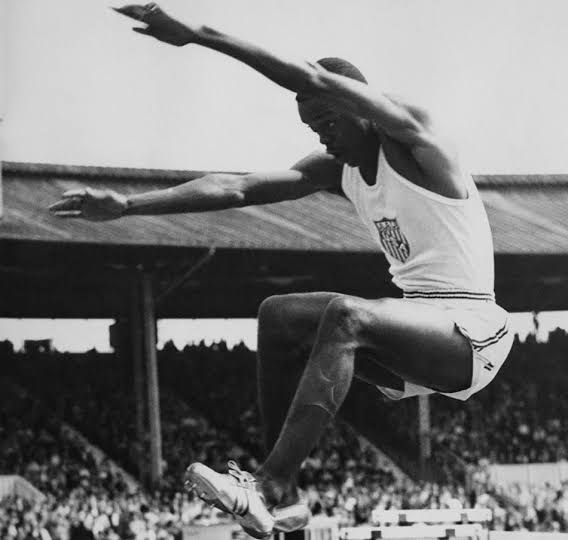 Boston in flight, mid-1960s: the form that held the world record six times.