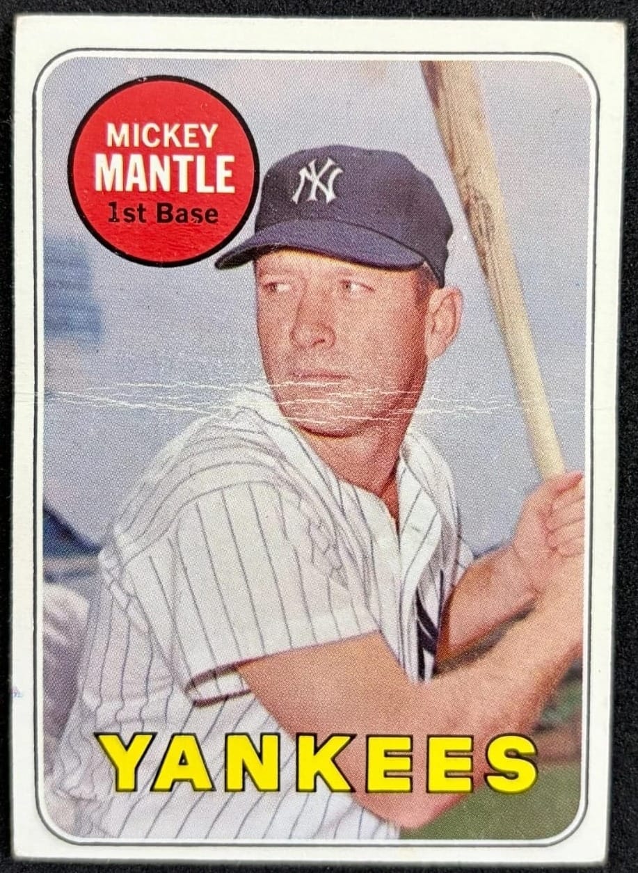 1969 Topps #500, white letters. A variation, not an error.
