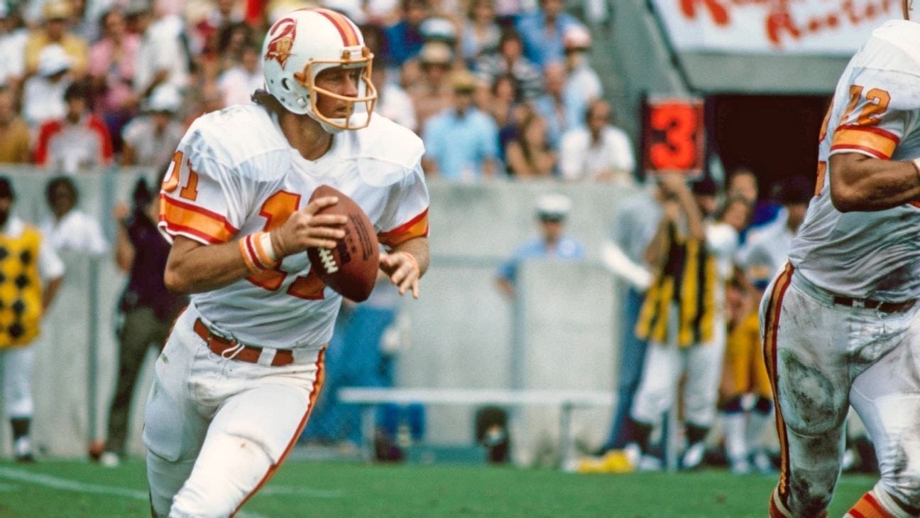 The 1976 Buccaneers in their first season.