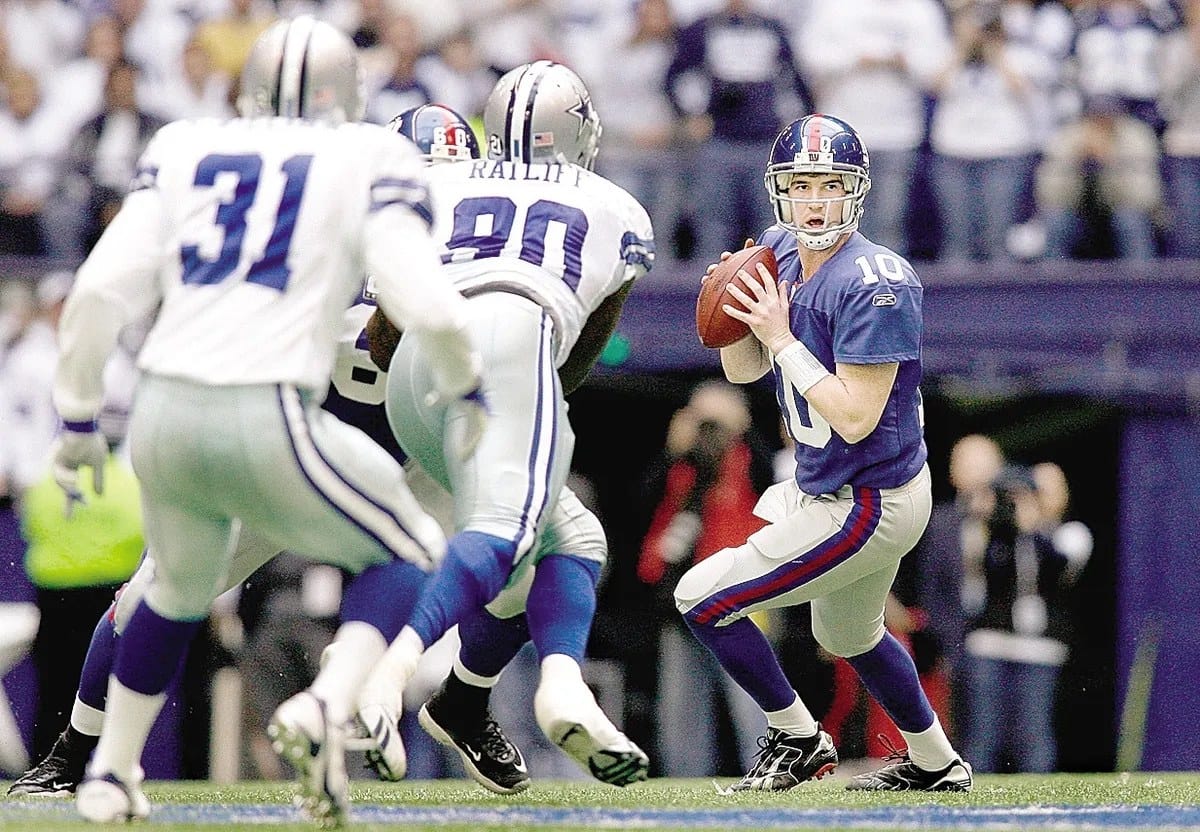 Eli Manning and the Giants against the Cowboys.