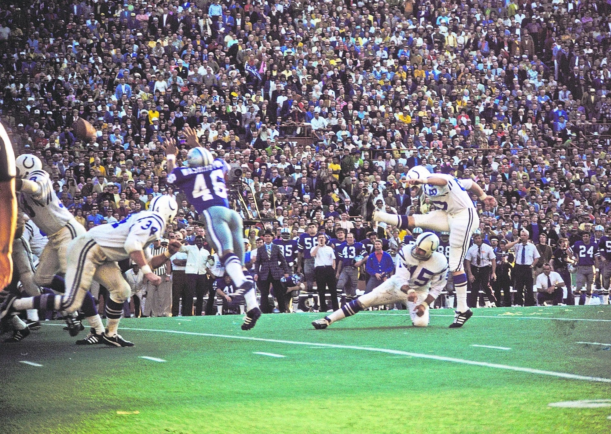 Jim O'Brien's 32-yard field goal with 5 seconds left in Super Bowl V.
