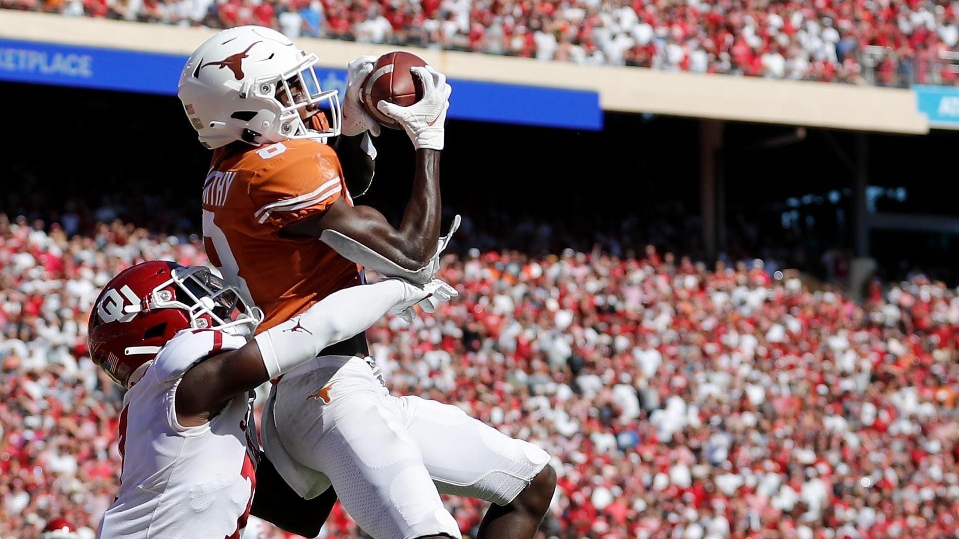 A Texas touchdown catch in the 2021 game.