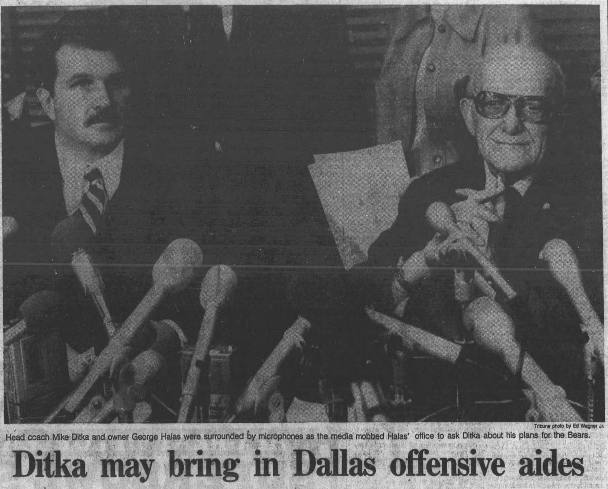 Chicago Tribune, Jan. 21, 1982: Ditka and George Halas face the microphones after the hire.