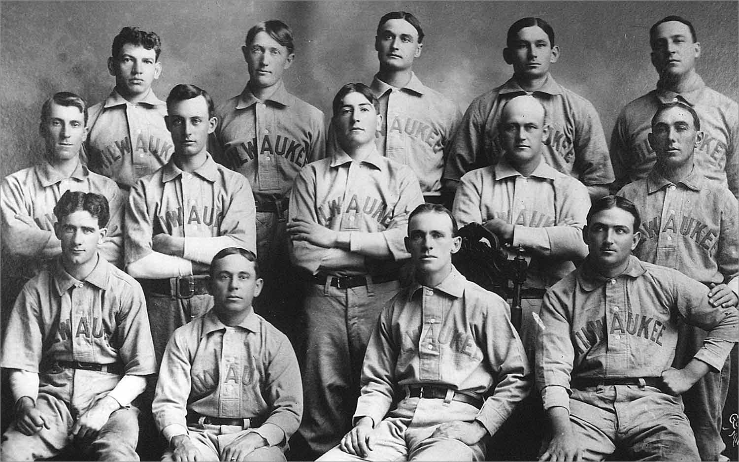 The 1901 Milwaukee Brewers, charter members of the American League. A year later they were the St. Louis Browns.