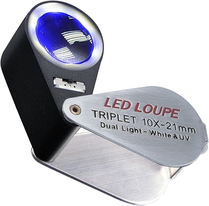 The Gain Express 10x triplet loupe, with white and UV LEDs.