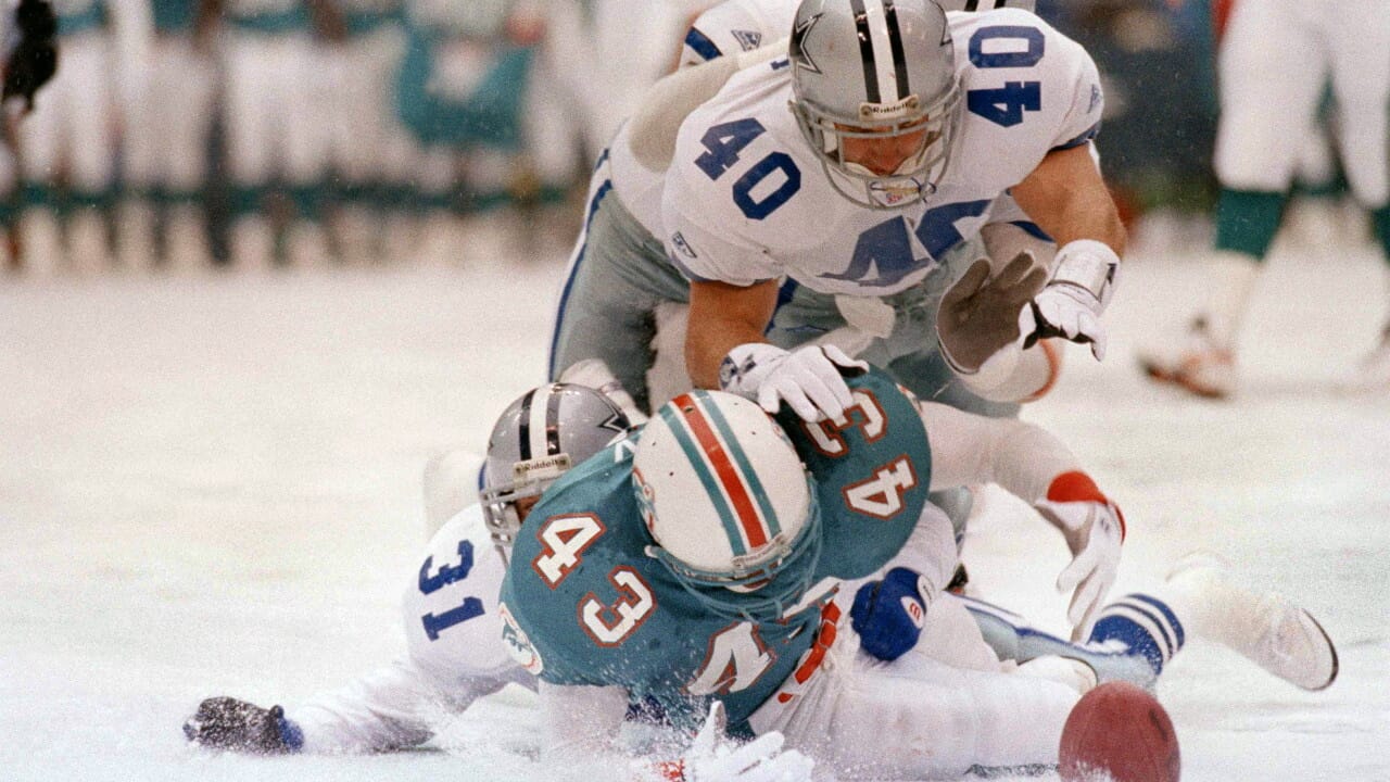 Snow and sleet at Texas Stadium, Thanksgiving 1993.