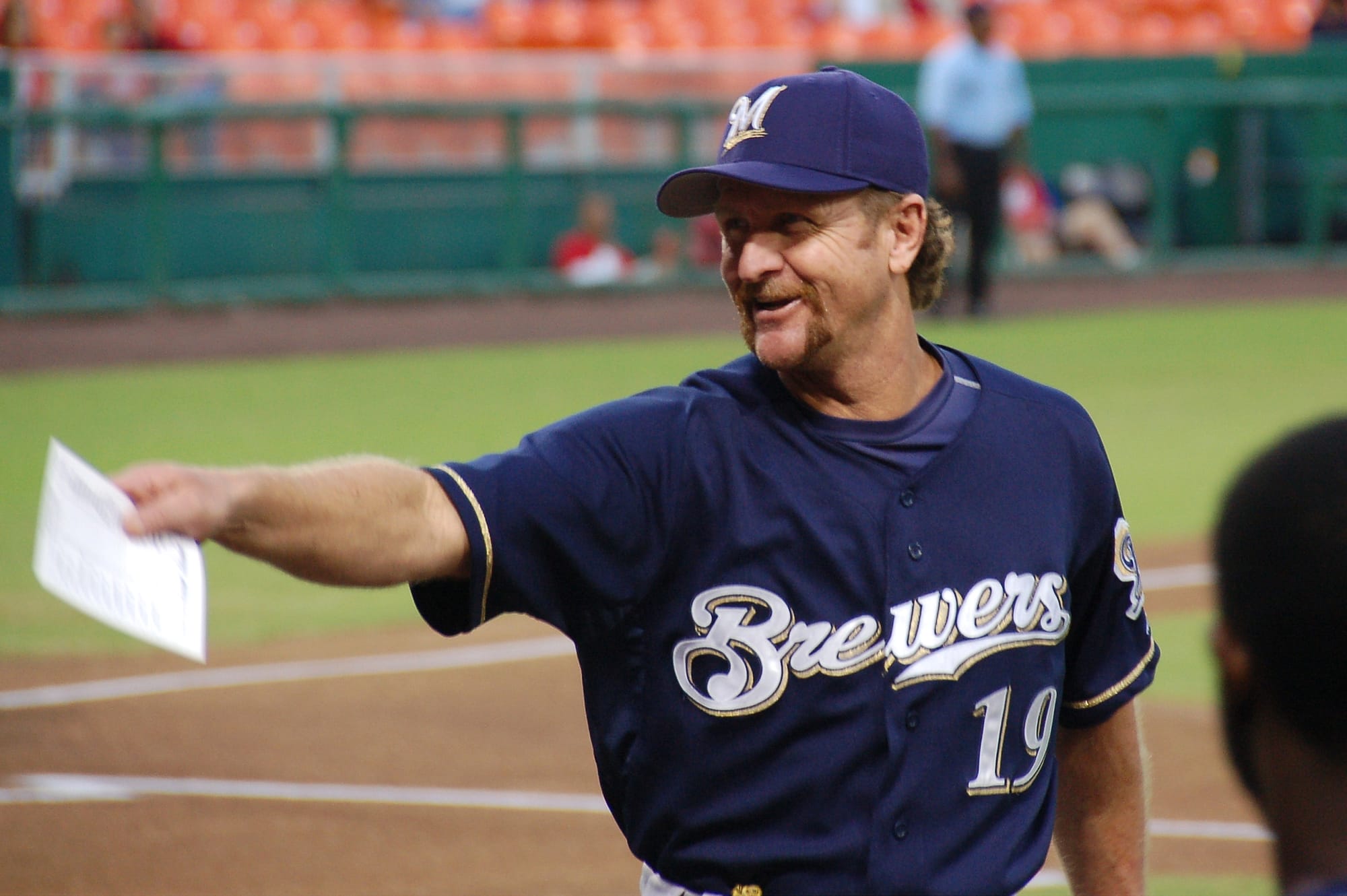 Yount, as a Brewers coach, in 2006. (Photo: Scott Ableman, CC BY-SA 2.0, via Wikimedia Commons)