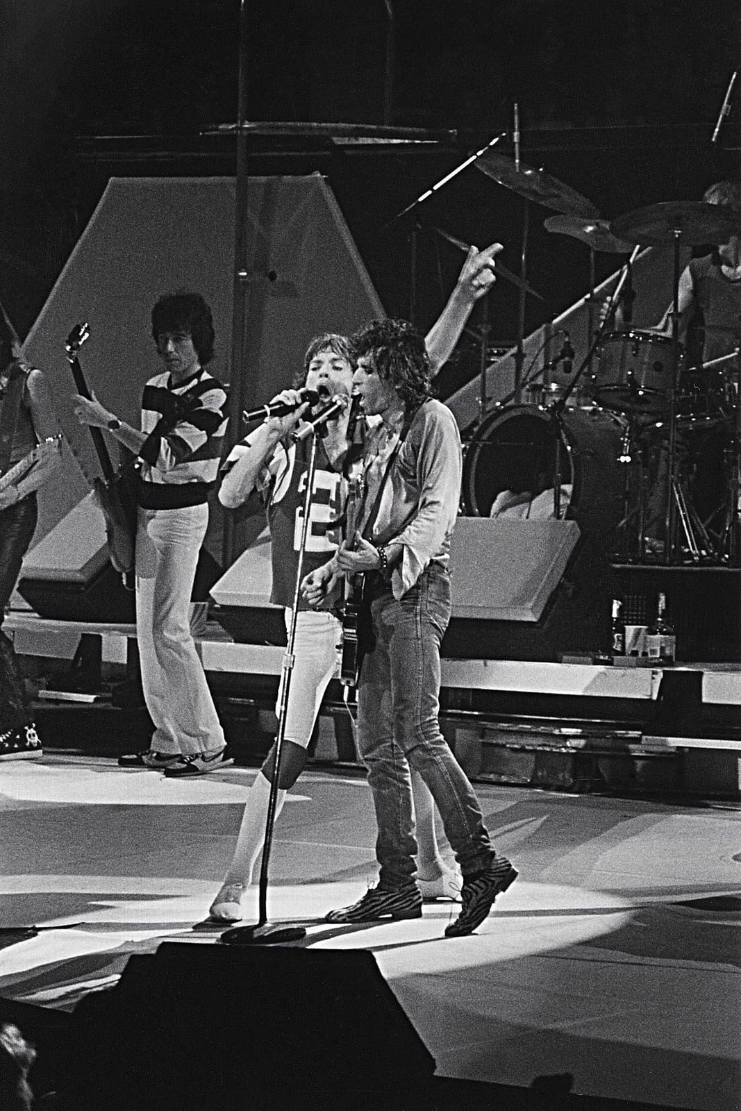 Mick Jagger and Keith Richards on the 1981 American tour, in St. Louis 2 weeks before the Superdome show. (Photo: Patricia Fitzgerald, CC BY-SA 2.0, via Wikimedia Commons)