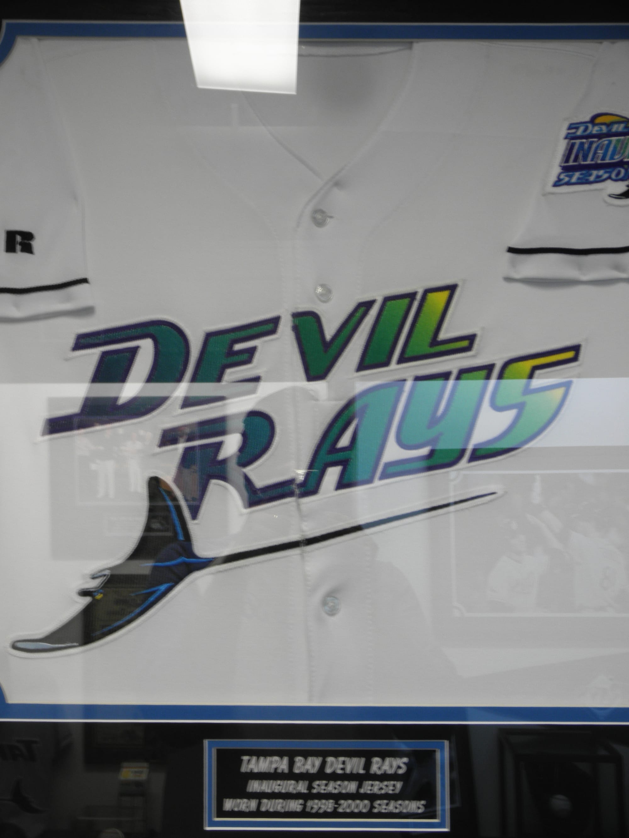 The original 1998 Devil Rays home jersey. (Photo: Zeng8r, CC BY-SA 3.0, via Wikimedia Commons)