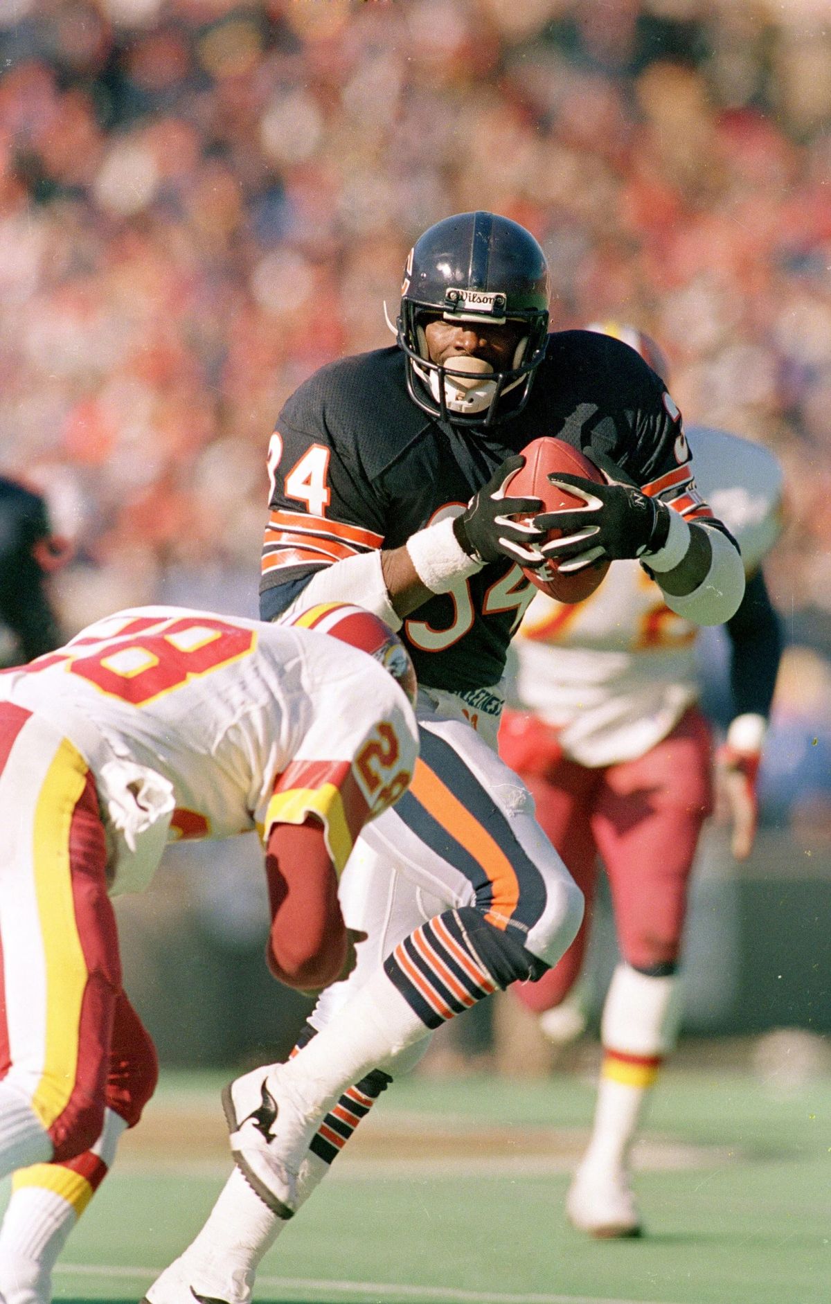 On This Date: Walter Payton Broke the All-Time Touchdown Record, and the Front Page Led With the Strike (Sept. 20, 1987)