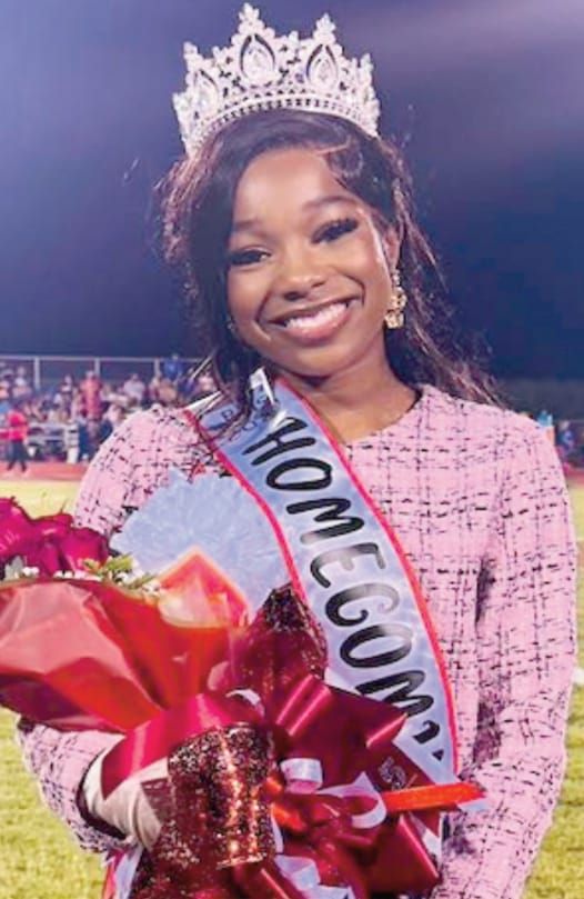 Bunkie High Crowns 2025 Homecoming Royalty