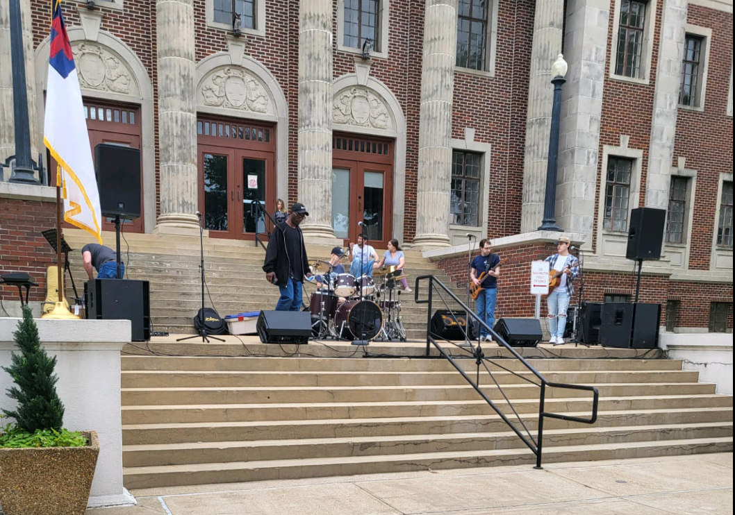 Jesus on the Square Worship Service