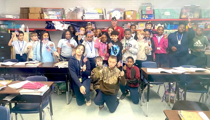 🎉 Holiday Cheer and Patriotism Unite: American Legion Post 130 and Cajun Belles Spread Joy! 🇺🇸