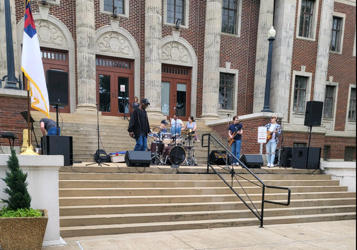 Jesus on the Square Worship Service