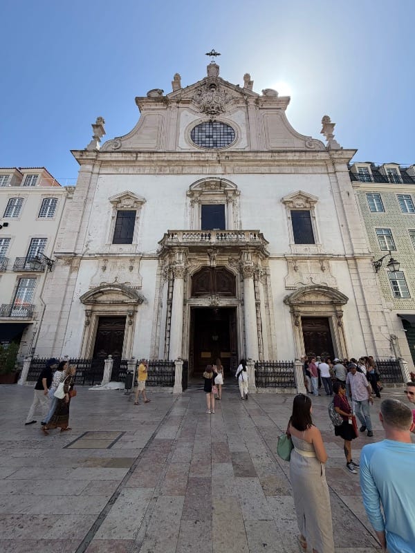 Church of São Domingos. Photo: Bram Hubbell.