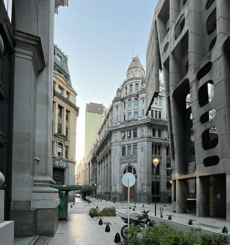 Bancos, carteles y señalética: el concurso que busca rediseñar el Microcentro
