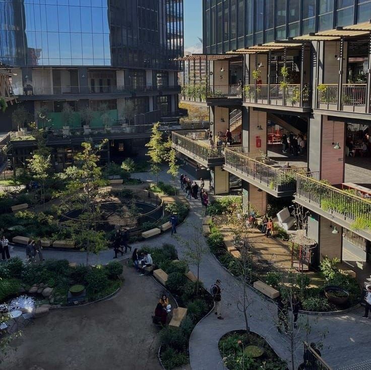 Vivir, trabajar y consumir cerca: el modelo urbano que gana terreno