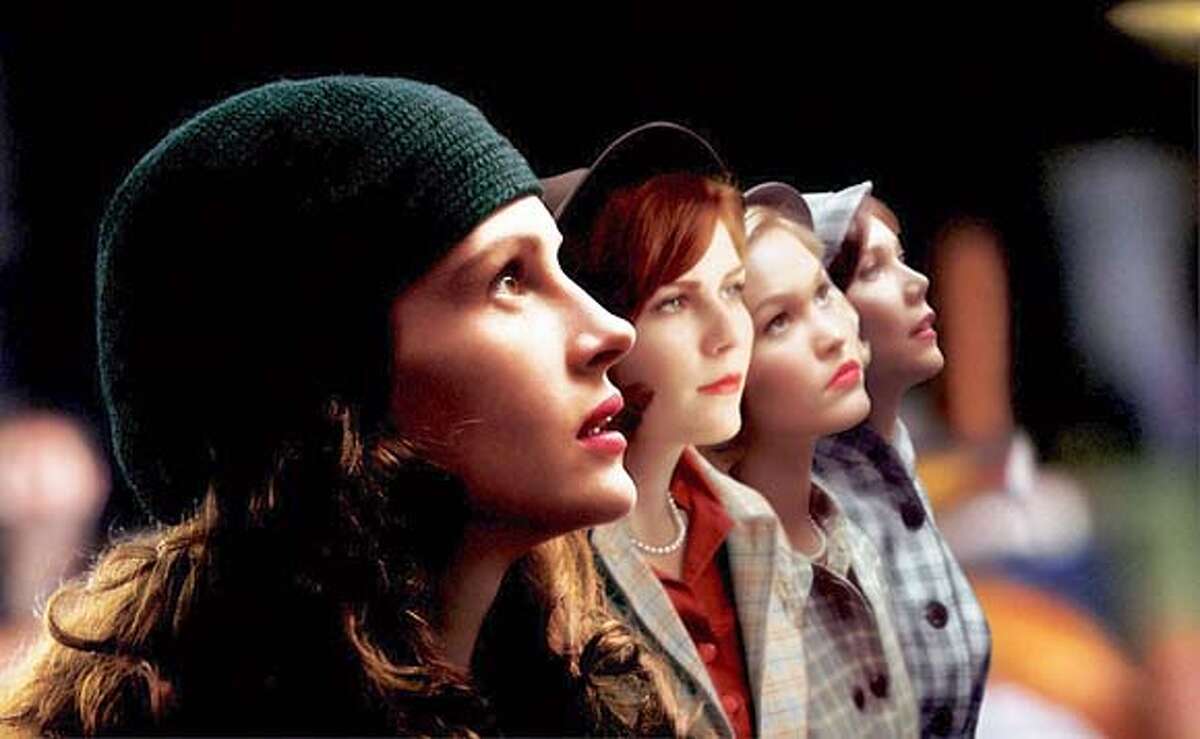 The ladies of Mona Lisa Smile (Credit: Sony Pictures)