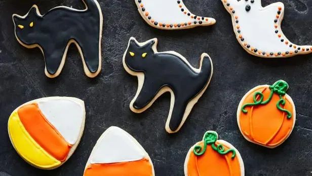 The Bake Sale Bunch #40: Liz and the Scariest Halloween Ever